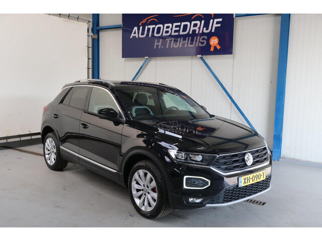 Volkswagen T-Roc 1.0 TSI Sport - N.A.P. Airco, Cruise, Navi, PDC.