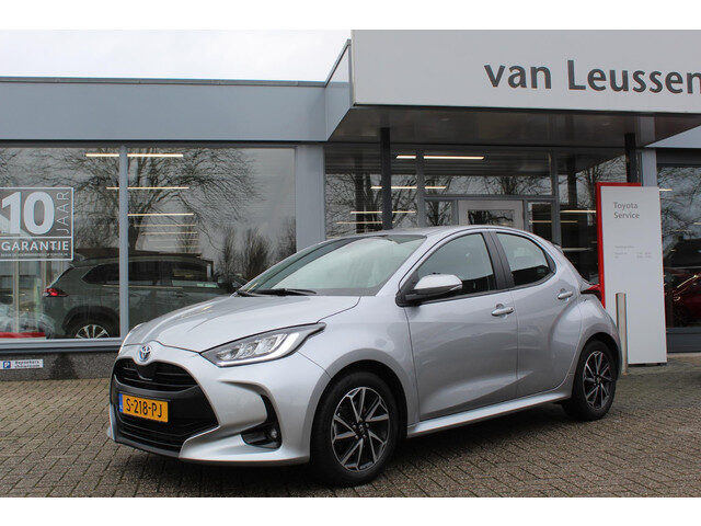 Toyota Yaris 1.5 HYBRID DYNAMIC