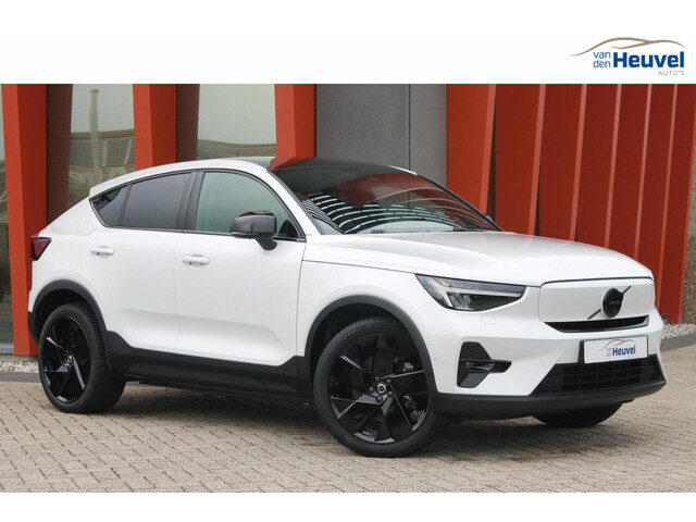 Volvo C40 Recharge Twin Ultimate 78 kWh| Stoelverwarming | 360° Camera | Panoramadak | BLIS | Pilot