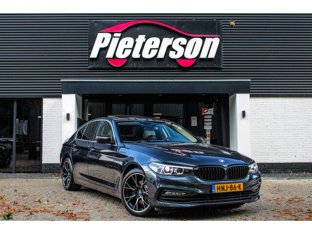 BMW 5 Serie 520i SPORT PANO CAMERA MEMORY LEDER LED CRUISE
