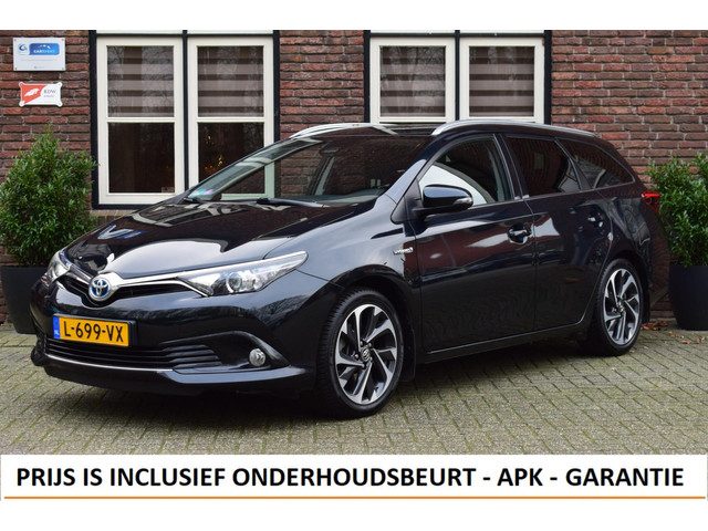 Toyota Auris Touring Sports 1.8 Hybrid Executive Trekhaak | Camera