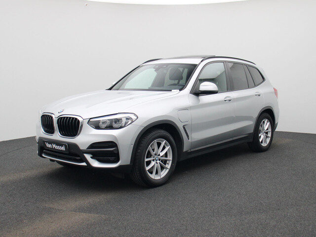 BMW X3 xDrive30e