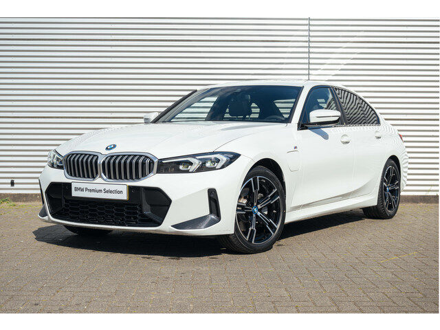 BMW 3 Serie 330e M Sport Automaat