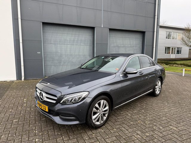 Mercedes-Benz C-Klasse 180 Lease Edition 2015 Dealer onderhouden