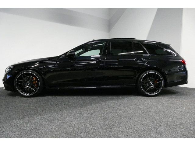 Mercedes-Benz E-Klasse 300 e AMG Line