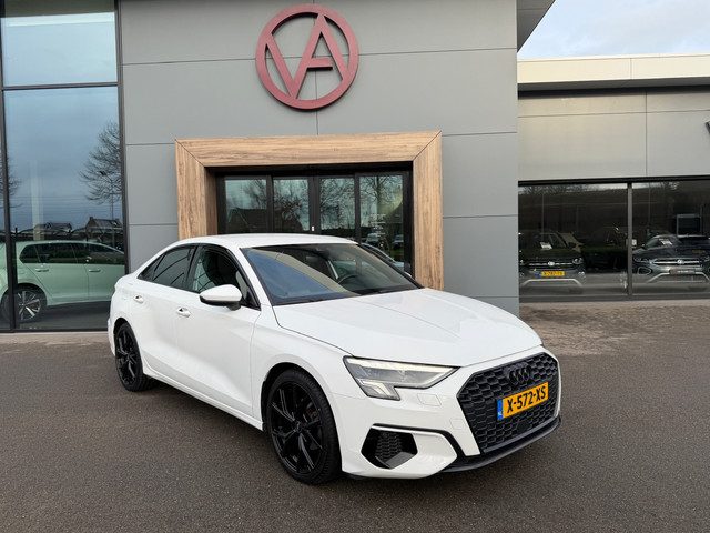 Audi A3 Limousine 35 TFSI 150pk S-tronic Advanced | Camera | Adap. Cruise | Black Edition | Rijklaar