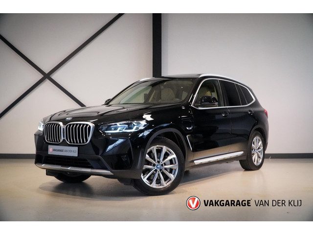 BMW X3 XDrive30e | Panorama | Trekhaak | Laser | 360 Camera | Memory Seat | Head-Up | HiFi | Facelif