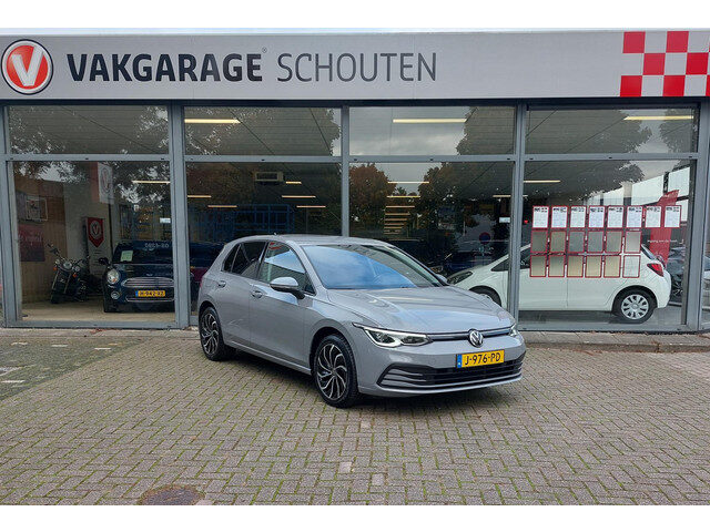 Volkswagen Golf 1.5 TSI Life Business