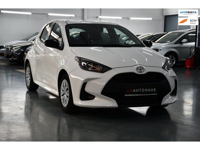 Toyota Yaris 1.5 VVT-i Active/Navi/Bluetooth/Camera