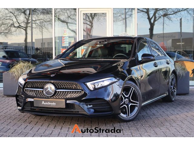 Mercedes-Benz A-Klasse Limousine A 180 AMG-Line | LED | Sfeer | Stoelverwarming | Cruise | Climate |