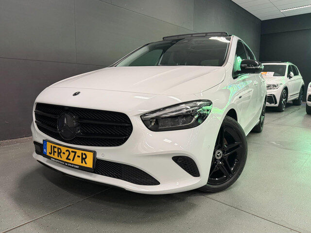 Mercedes-Benz B-Klasse 250 e Premium 18''AMG WIDE-SCREEN PANO/LED/DAB/CAM/ECC/PDC/CRUISE///