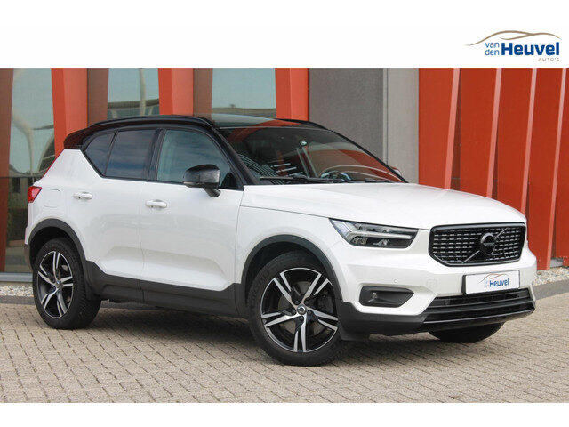 Volvo XC40 T4 Recharge R-Design | Stoelverwarming | Panoramadak | Parkeercamera | Glossy Black | Key