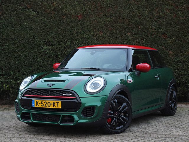 MINI Cooper Mini 2.0 John Works Essential