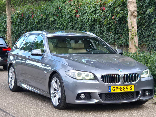 BMW 5 Serie touring 520i M Sport High Executive 6WB teller Panorama Elk. Stoelen NAP PUNT GAAF 100%
