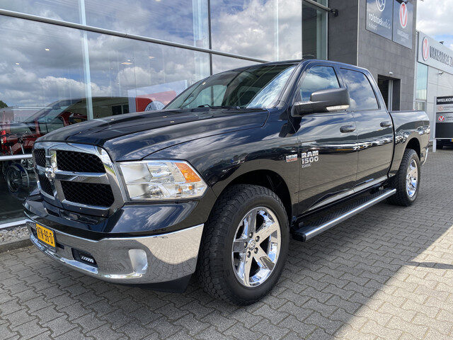 Dodge Ram 1500 Hemi 5.7 V8 4x4 Crew Cab Classic