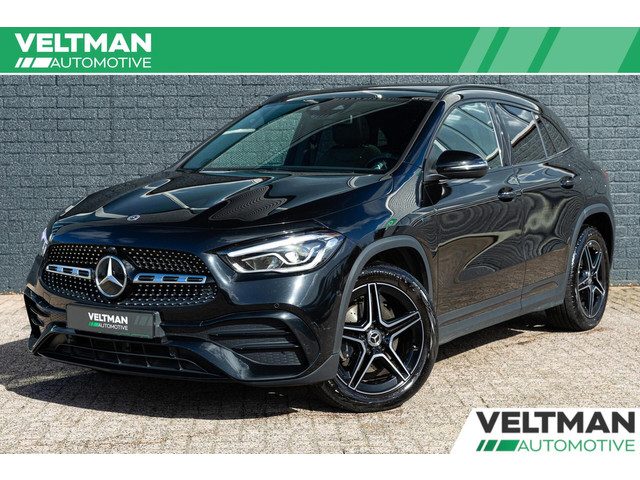 Mercedes-Benz GLA 250 e AMG Line PANO TREKHAAK LED SFEERVERLICHTING
