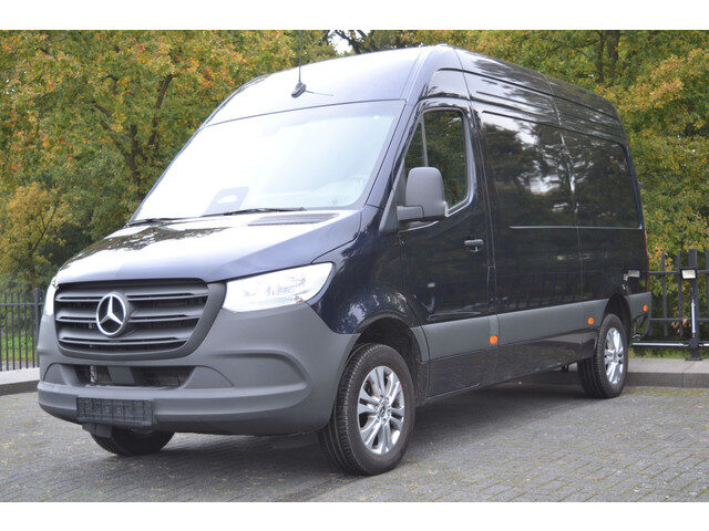 Mercedes-Benz Sprinter 317CDI L2H2 3,5t AK | PRO | Cruise | Camera | 3p | Stoelverw.| MBUX