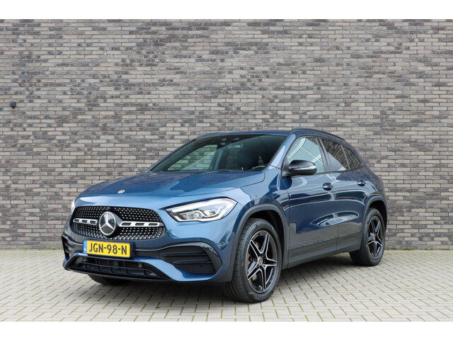 Mercedes-Benz GLA 250 e AMG Line