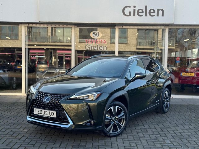 Lexus UX 250h Preference Line | Trekhaak, 18 inch, Keyless, Dodehoekherkenning, Parkeersensoren, Sto