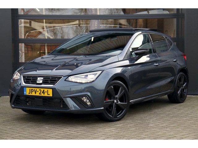 Seat Ibiza 1.5 TSI FR Black Edition DSG | Facelift | Panorama | Navigatie | Dealer Onderhouden | LED