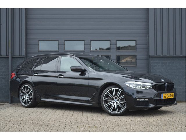 BMW 5 Serie touring 520i High Executive | M-PAKKET | PANO | CAMERA |