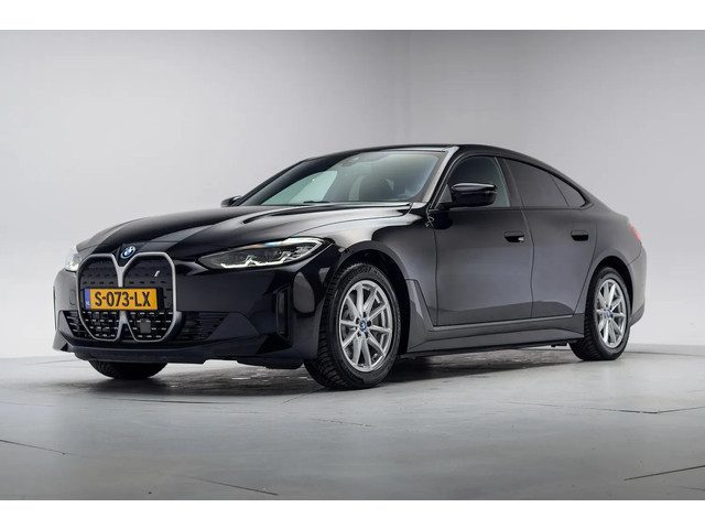 BMW i4 eDrive40 80kWh Sport [ LED Live-cockpit prof. Sportstoelen Camera ]