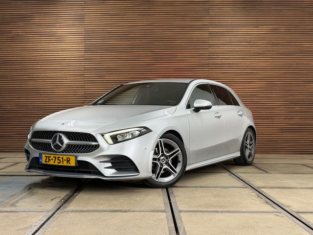 Mercedes-Benz A-Klasse 200 Business Solution AMG | LED | 18' inch | Sportstoelen | Parkeerassistent