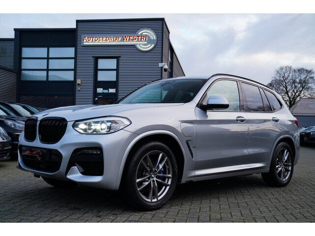 BMW X3 XDrive30e High Executive | Adaptieve Cruise | BMW LED | Luxe Leder | Hybride | Verwarmde voor
