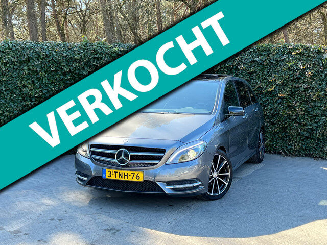 Mercedes-Benz B-Klasse 180 Ambition Bi-xenon | Panorama | 18inch | Trekhaak afn. | Navi