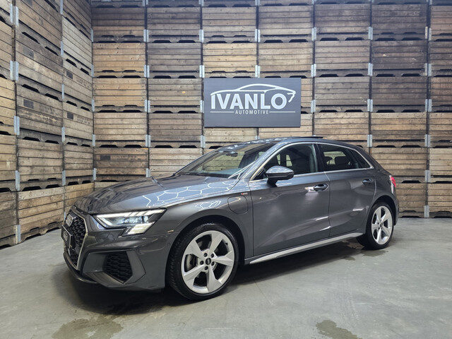 Audi A3 Sportback 40 TFSI e Advanced edition S-LINE DAYTONAGRIJS PANO LED-Matrix Camera 18''LM