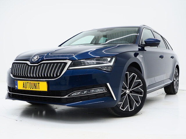 Škoda Superb Combi 1.4 TSI iV Laurin & Klement