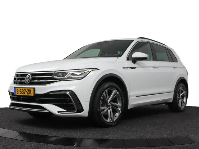 Volkswagen Tiguan 1.5 TSI R-Line Business+ - VC/Trekhaak Elekt./Winterpakket/LED