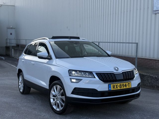 Škoda Karoq 1.5 TSI 150pk | Panoramadak | Achteruitrijcamera