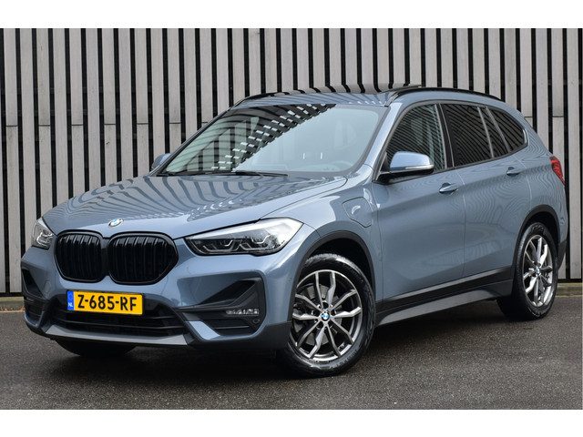BMW X1 xDrive25e High Executive Pano Memory H&K Leer Head-Up Carplay!