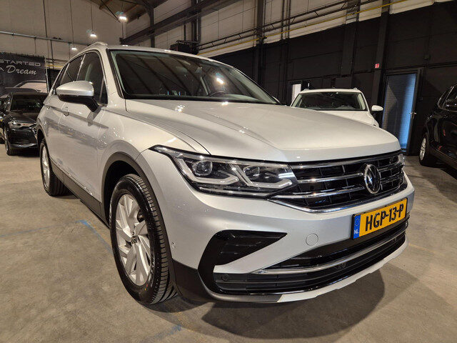 Volkswagen Tiguan 1.4 TSI eHybrid Business+ Navi - CarPlay - Camera - Stoel en Stuurverw - Stoelmass
