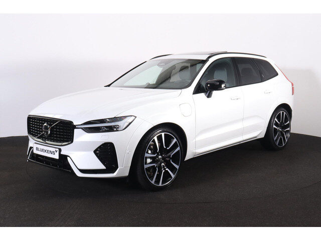 Volvo XC60 T8 Recharge AWD Ultra Dark