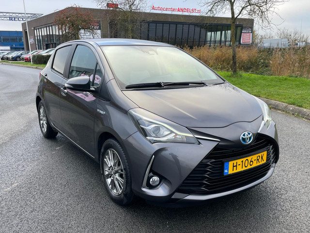 Toyota Yaris 1.5 Hybrid Dynamic, Aut, Trekhaak, Cam, Cruise, Carplay, Keyless, Lmv, 1e eig afk, Geen
