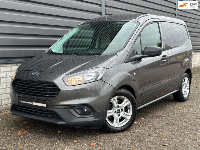 Ford Transit Courier 1.0 Limited EcoBoost S&S Navi MOTOR 0KM !!