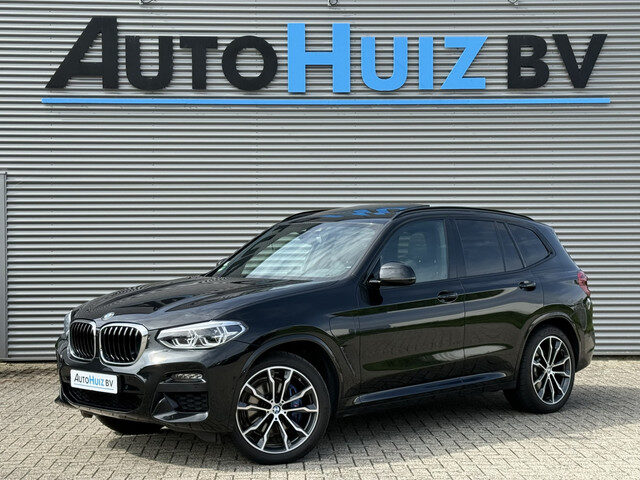 BMW X3 xDrive30e High Executive M Sport LED Panoramadak Trekhaak 20 Inch LMV Carplay Lederen interie