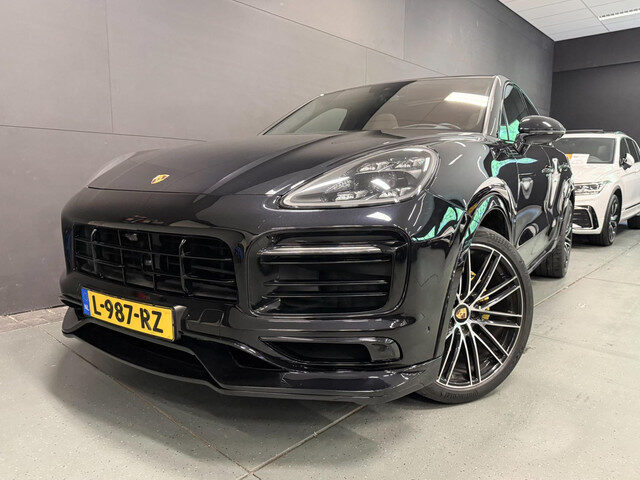Porsche Cayenne Coupé 3.0 E-Hybrid TECHART FULL-OPTION!!!