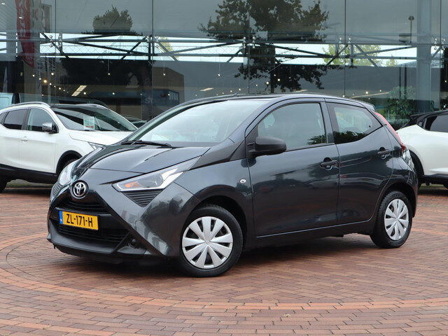 Toyota Aygo 1.0 VVT-i x-fun