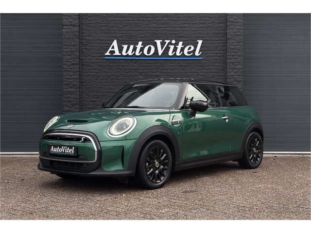 MINI Electric Cooper SE Classic 33 kWh | Sportleder | Stoelverwarming | Carplay | LED
