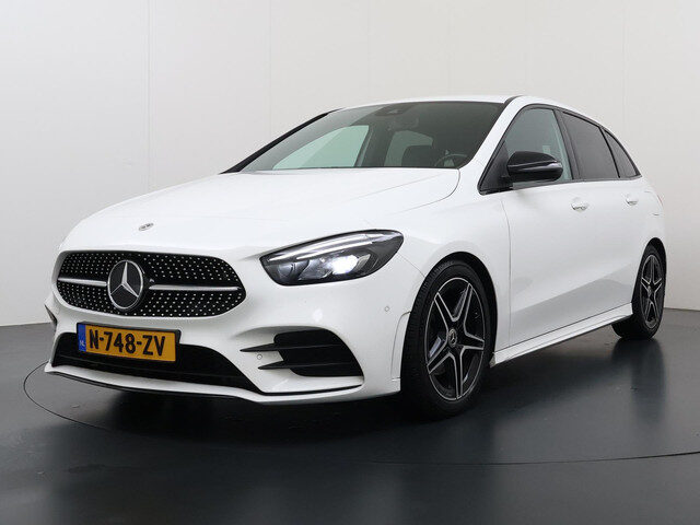 Mercedes-Benz B-Klasse 180d Business Solution AMG