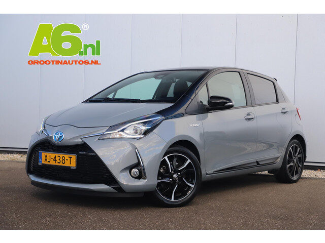 Toyota Yaris 1.5 Hybrid Bi-Tone Plus