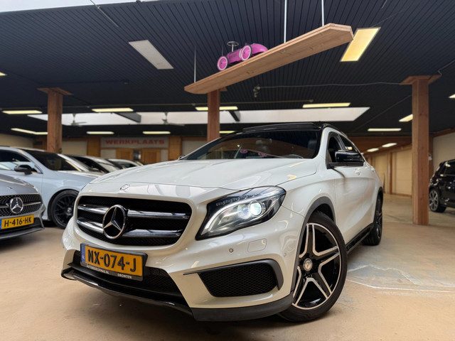 Mercedes-Benz GLA 200 AMG Prestige Pano Carplay Xenon