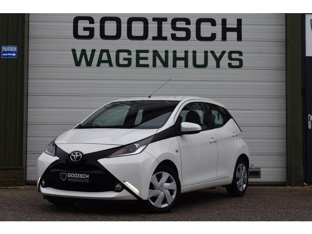 Toyota Aygo 1.0 VVT-i x-nav | Camera | Navigatie | Carplay |