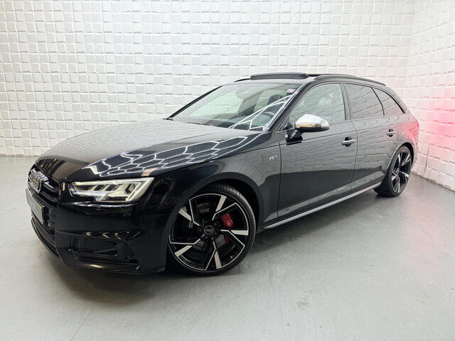 Audi S4 Avant 3.0 TFSI S4 quattro RS STOELEN PANO ACC CAMERA