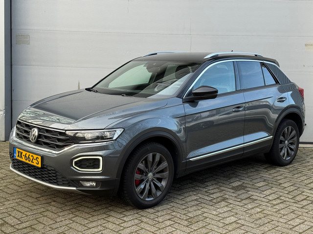 Volkswagen T-Roc 1.5 TSI Sport l Volledig Dealer Onderhouden l Virtual Cockpit l Navi l Automaat l A