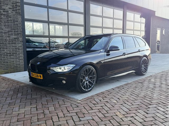 BMW 3 Serie touring 330d High Executive | M Pakket | Pano | Alcantara | HUD | Keyless |