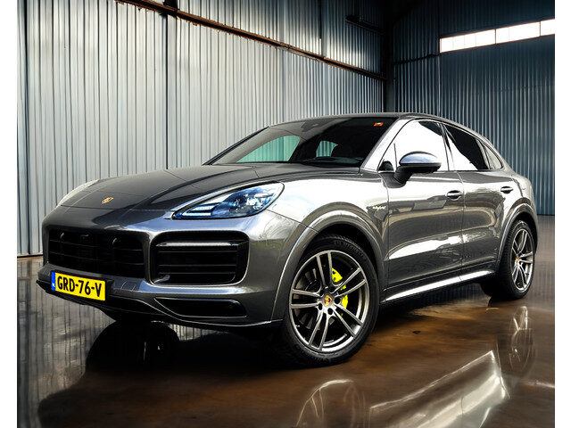 Porsche Cayenne Coupé 3.0 E-Hybrid Sportuitlaat_PDLs+_Headsup_Luchtviering